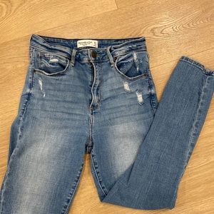 Abercrombie “Super Skinny Ankle High Rise” Curve love jeans